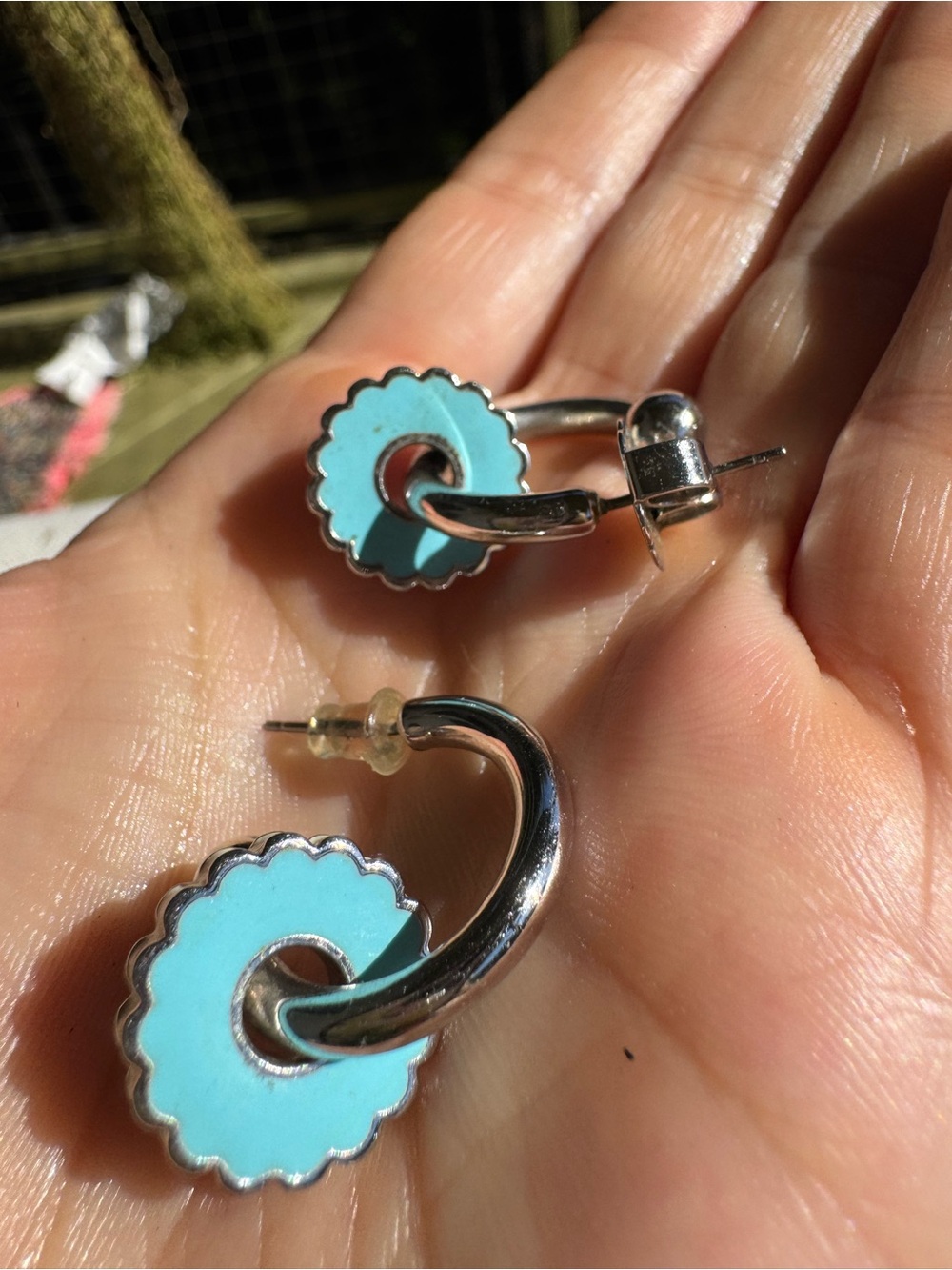 Marc Jacobs Turquoise Enamel Scalloped Hoop Earrings Sterling Silver - Picture 4 of 5